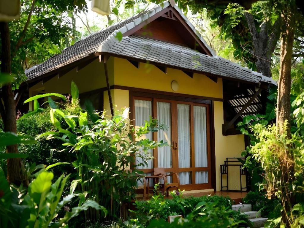 Baan Talay Dao Resort Hua Hin Bagian luar foto